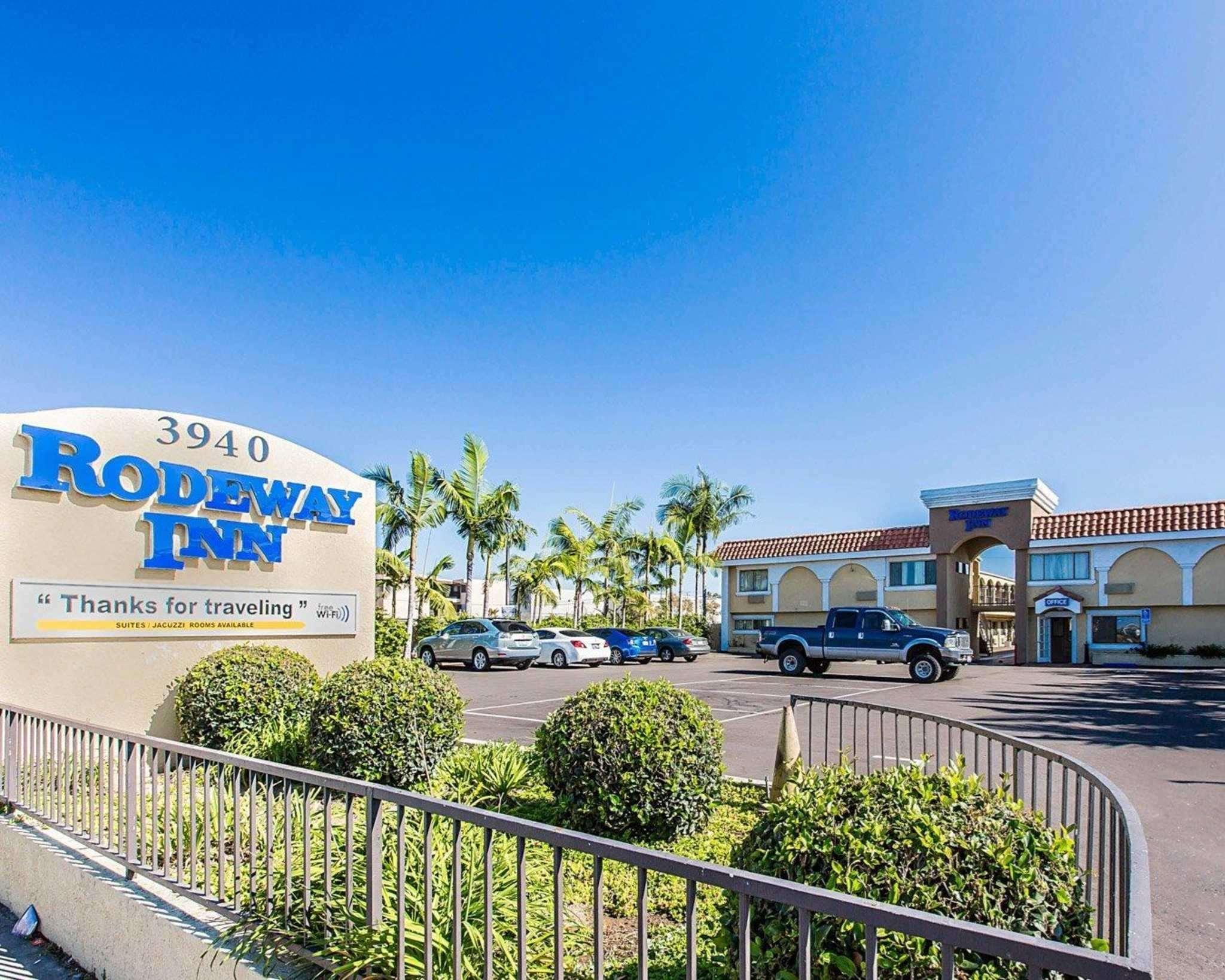 Rodeway Inn & Suites Инглвуд Экстерьер фото